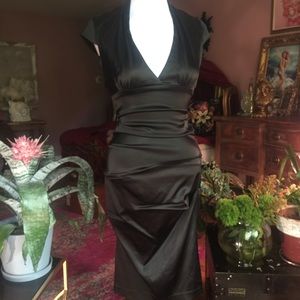 Pinup ruched wiggle dress -Black stretch satin